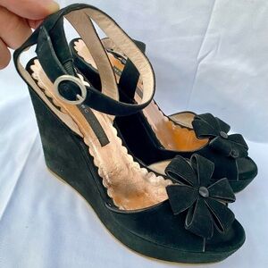 MARC JACOBS Flower Leather Suede Wedge Heels Size 7.5